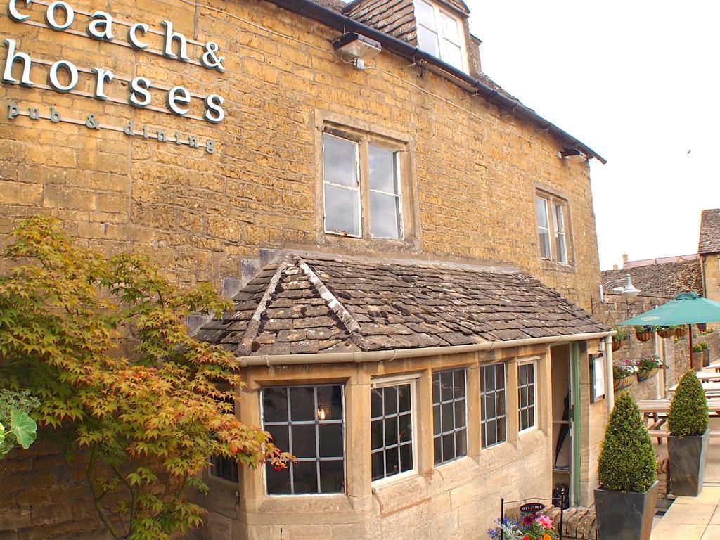 Отель Coach & Horses Буртон-он-те-Уотер Экстерьер фото